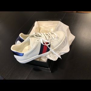 gucci ace embroidered sneaker